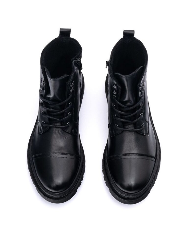 Black Leather Boots PERLA MODA