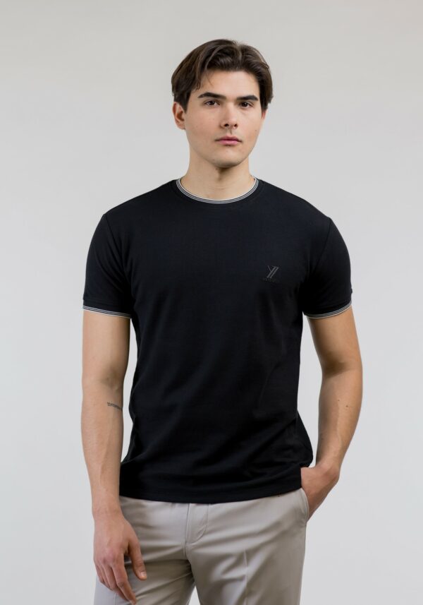 Μπλούζα T-Shirt Μαύρο YES ZEE
