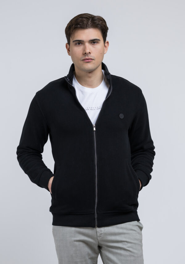 Ζακέτα Μαύρη, SIDE EFFECT