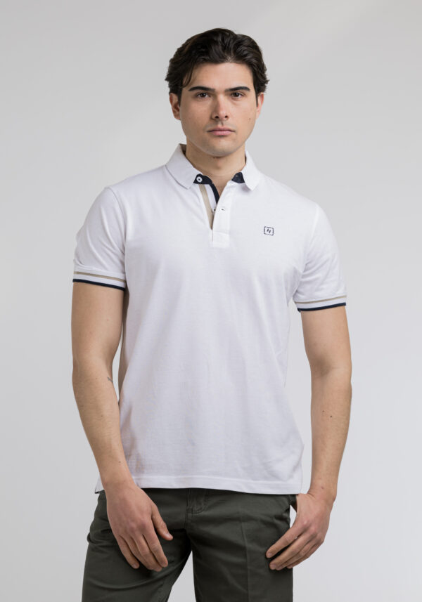 &Mu;&pi;&lambda;&omicron;ύ&zeta;&alpha; &Pi;ό&lambda;&omicron; &Lambda;&epsilon;&upsilon;&kappa;ό, POLO CLUB