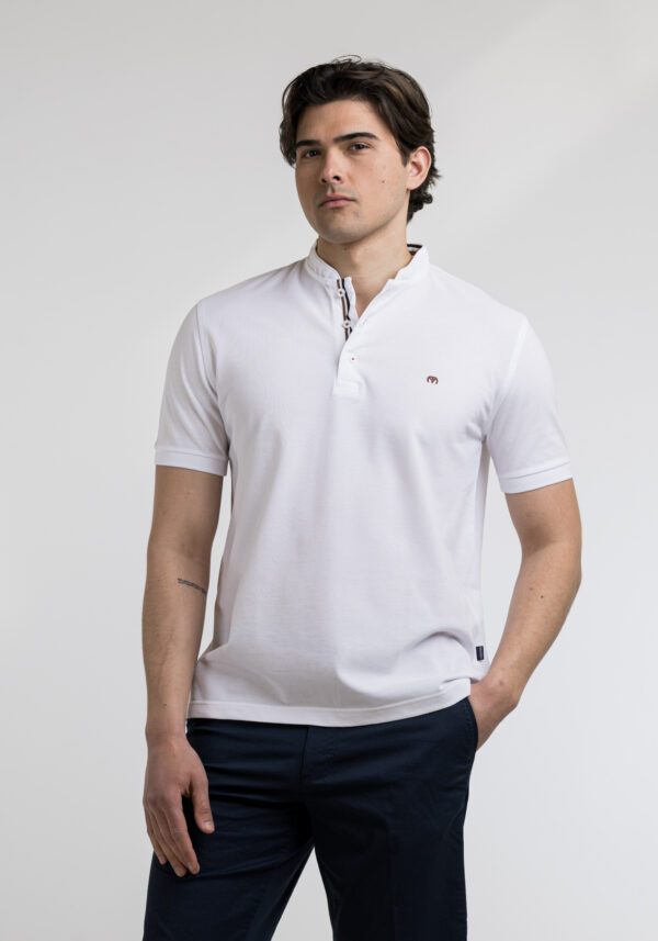 &Mu;&pi;&lambda;&omicron;ύ&zeta;&alpha; &Pi;ό&lambda;&omicron; &Mu;ά&omicron; &Lambda;&epsilon;&upsilon;&kappa;ό &Kappa;/&Mu;, MAKIS TSELIOS