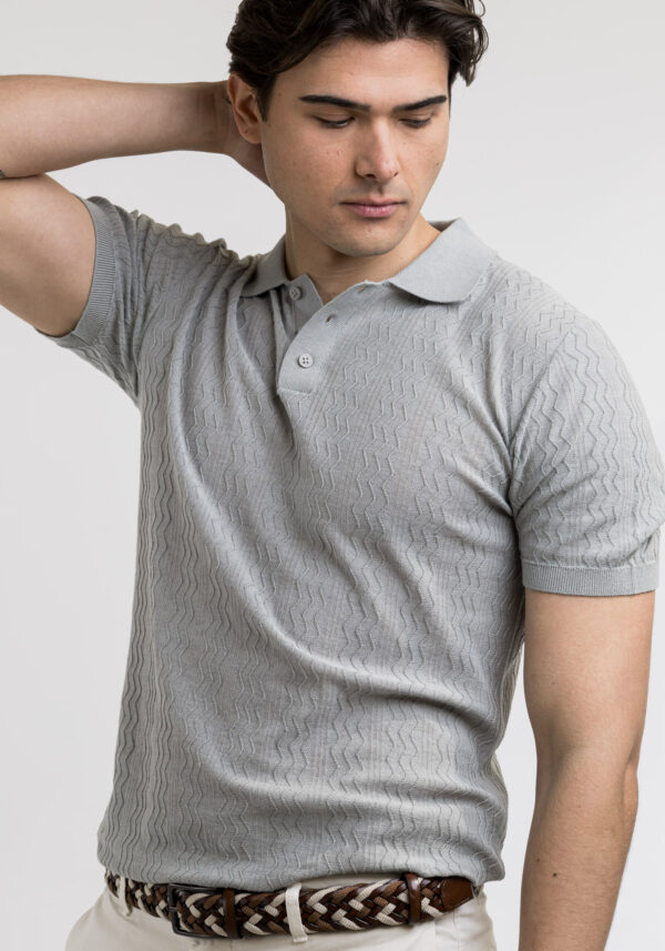 &Mu;&pi;&lambda;&omicron;ύ&zeta;&alpha; &Pi;ό&lambda;&omicron; &Mu;&epsilon;&rho;&sigma;&epsilon;&rho;&iota;&zeta;έ &Gamma;&kappa;&rho;&iota;, YES ZEE