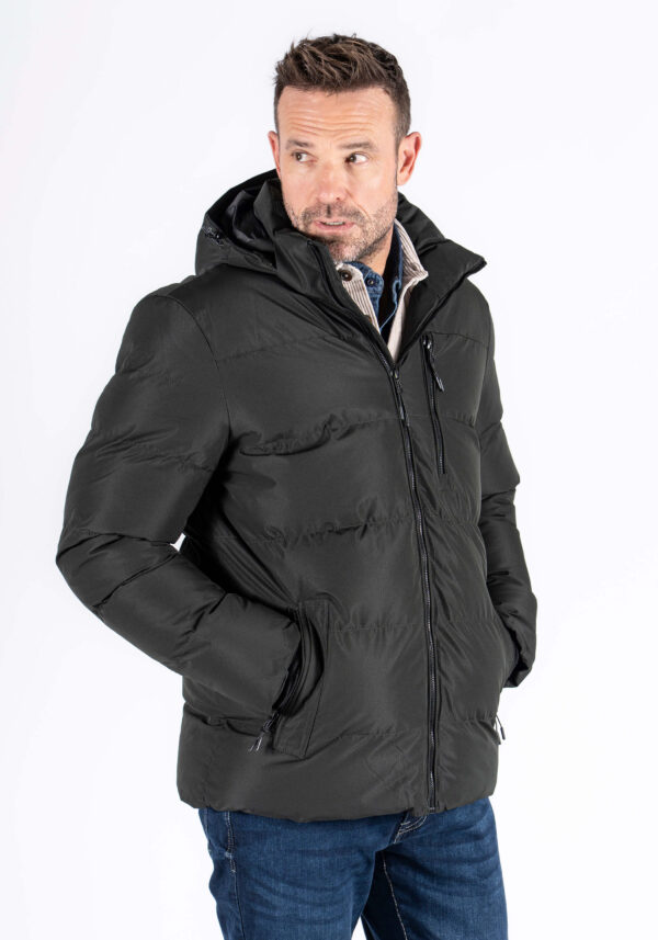 &Mu;&pi;&omicron;&upsilon;&phi;ά&nu; Puffer &Chi;&alpha;&kappa;ί Ragnar, PRE END
