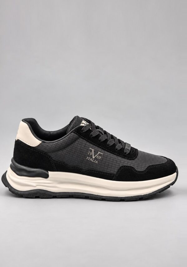 &Pi;&alpha;&pi;&omicron;ύ&tau;&sigma;&iota; Sneaker &Mu;&alpha;ύ&rho;&omicron;, VERSACE 19V69